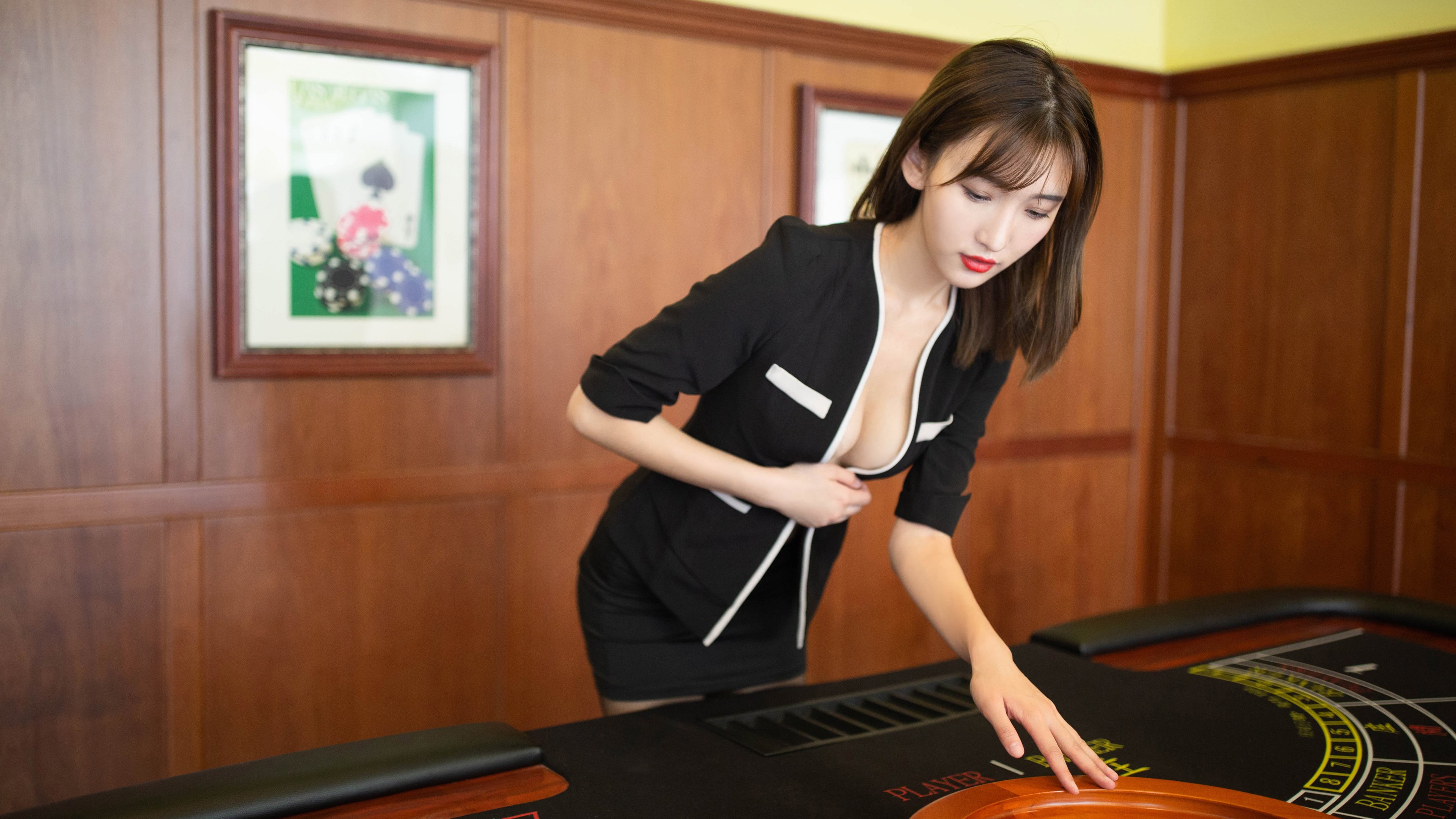 国王主场引入“手语播报服务”,联盟首次尝试,国王唱歌