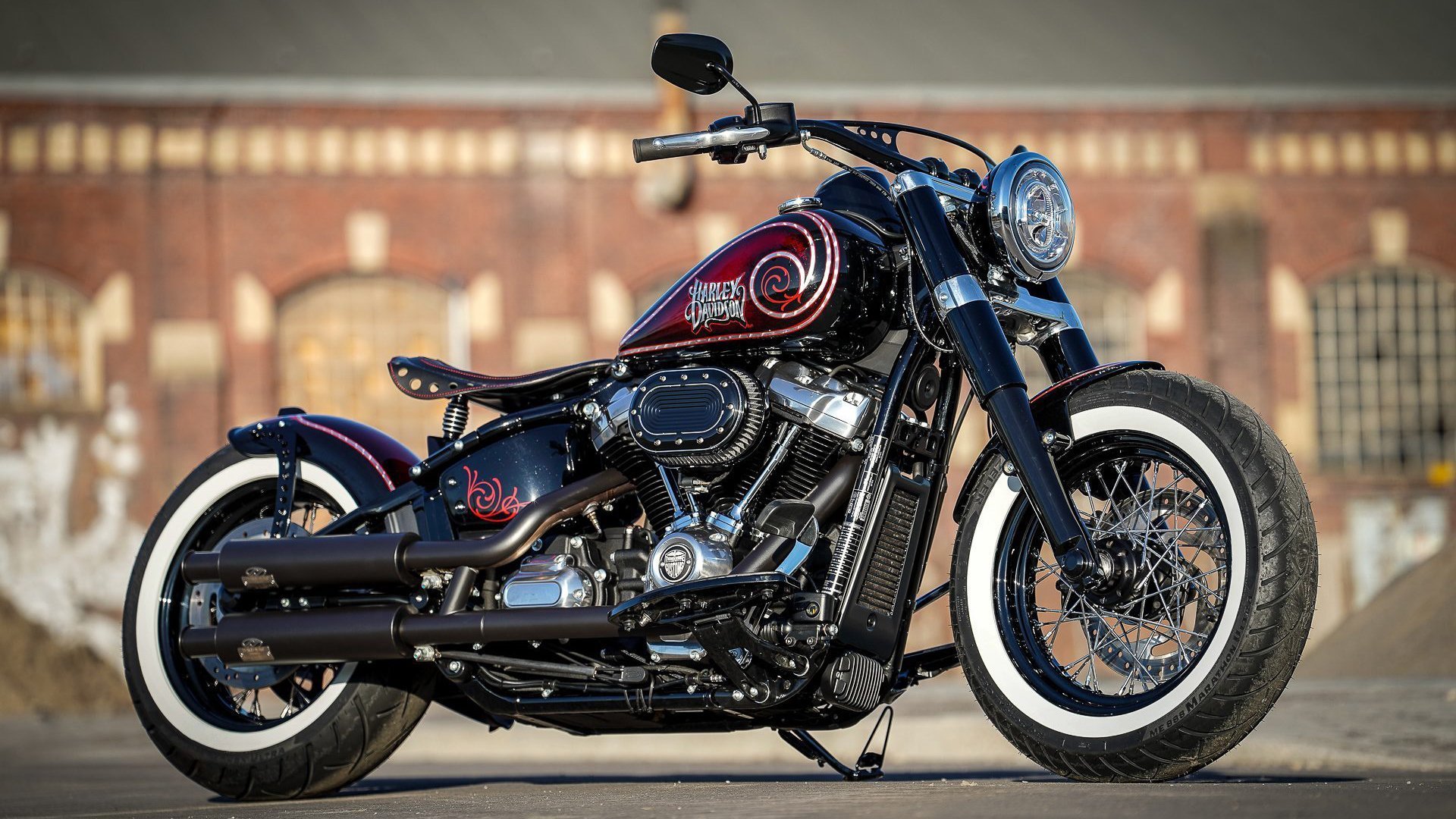 赛场内外:球员在粉丝中的人气与影响力,赛场内外英文